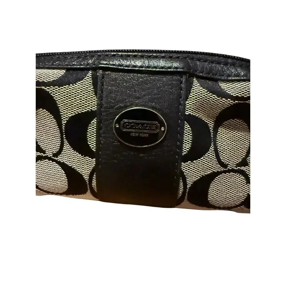 Coach Signature C Wristlet RARE!